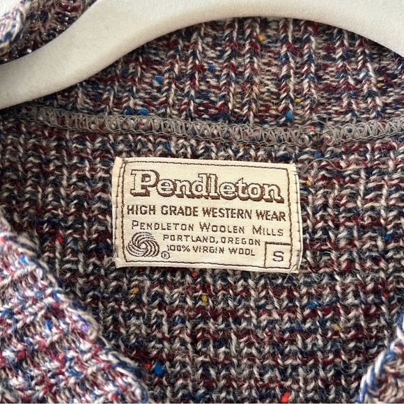 Vintage early 70s Pendleton Wool Sweater Small - Picture 3 of 7